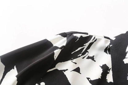 Classic Vintage Shirt with a Flattering Fit