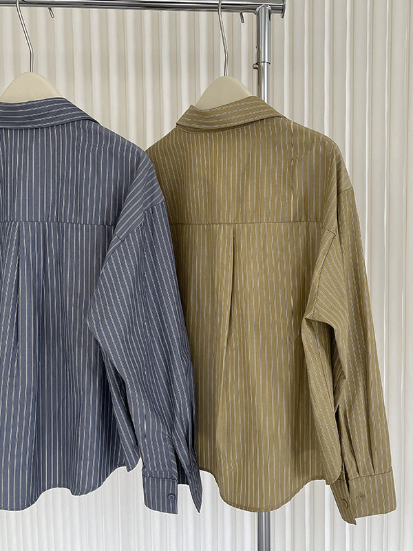 Sophisticated Blouse with a Clean Classic Look