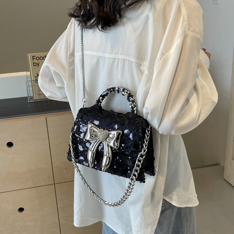 Effortlessly Elegant Bag with a Timeless Design