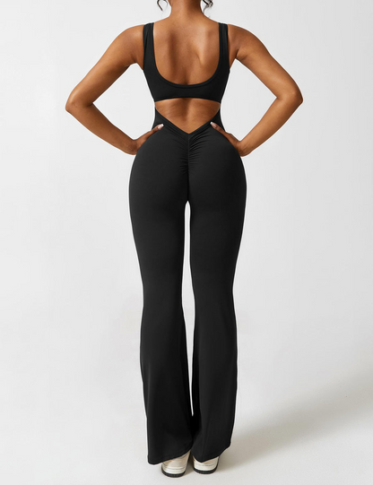 Sophisticated Garment with a Clean Classic Look