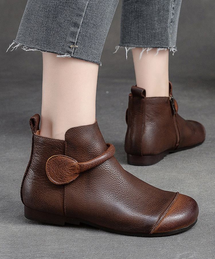 Elegantly Styled Boots for Everyday Wear