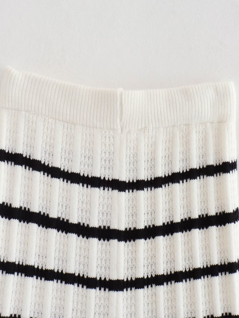 Classic Vintage & Enduringly Stylish Cardigan