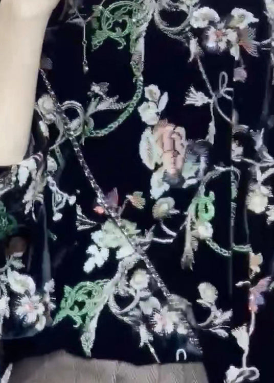 A Vintage Style Top with Delicate Timeless Details
