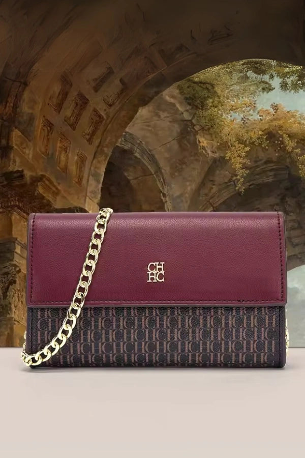 Beautifully Crafted Bag in a Classic Style