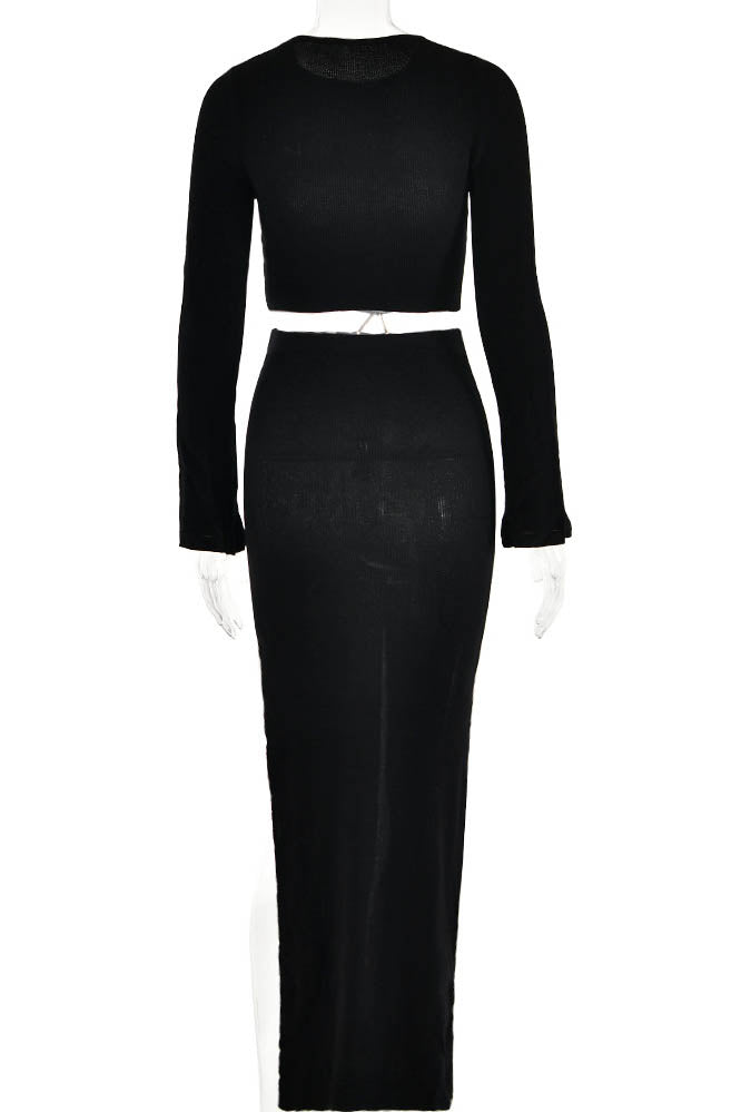 Effortlessly Elegant Garment with a Timeless Design