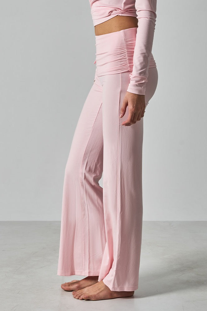 Sophisticated Pants with a Clean Classic Look