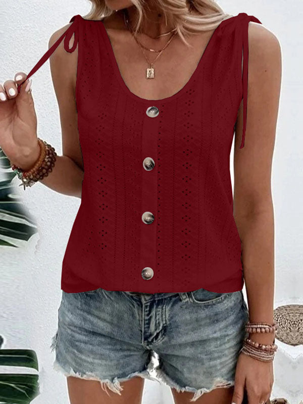 Polished Top with an Effortless Classic Look