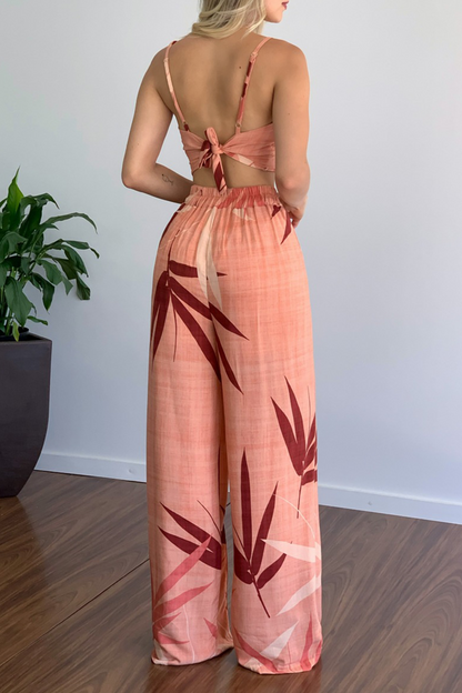 Effortlessly Elegant Garment with a Timeless Design