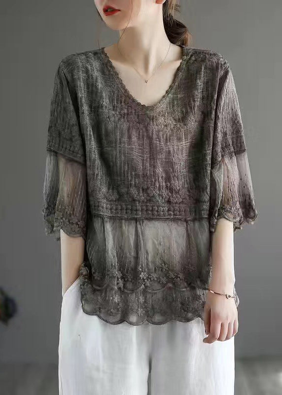 Beautifully Finished Top in a Timeless Design