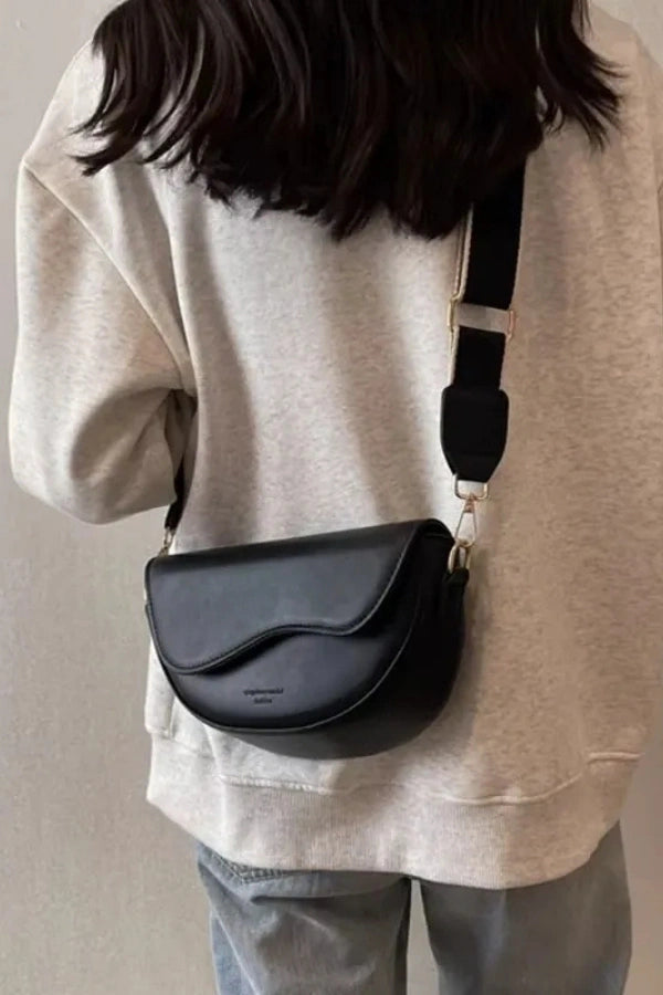 A Vintage Style Bag with Delicate Timeless Details