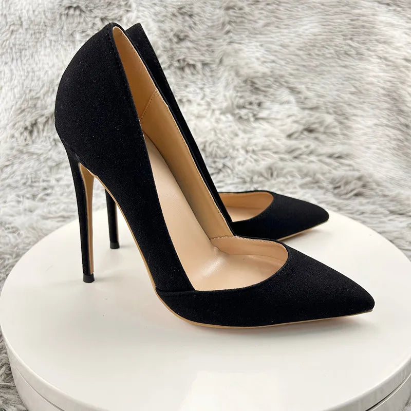 Well Tailored Heels with a Graceful Silhouette