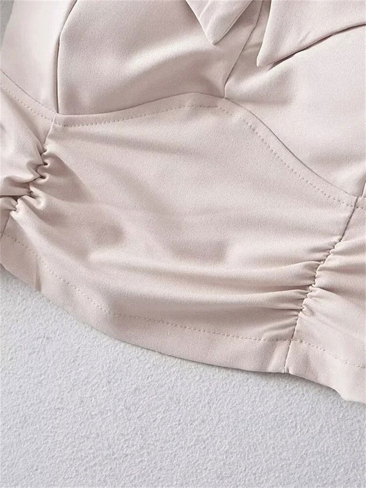 Classic Vintage & Enduringly Stylish Top