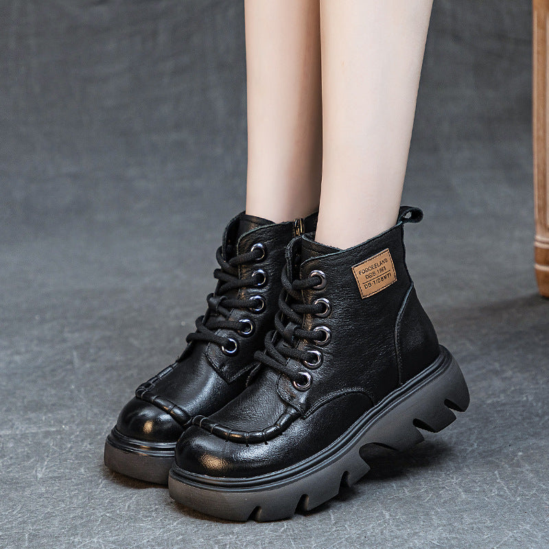 Beautifully Finished Boots in a Timeless Design