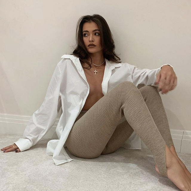 Well Tailored Pants with a Graceful Silhouette