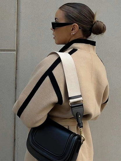 Effortlessly Elegant Coat with a Timeless Design