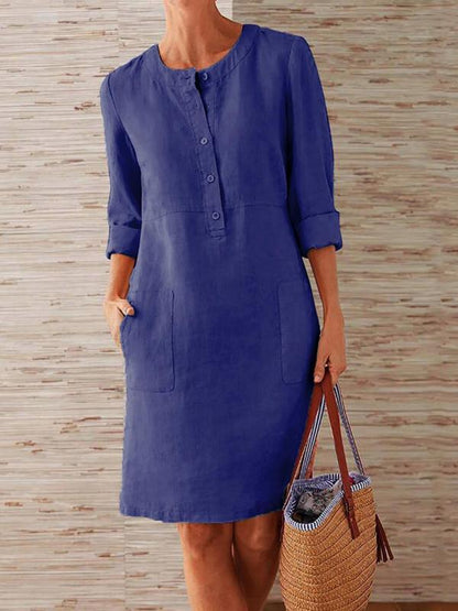 Beautifully Finished Dress in a Timeless Design