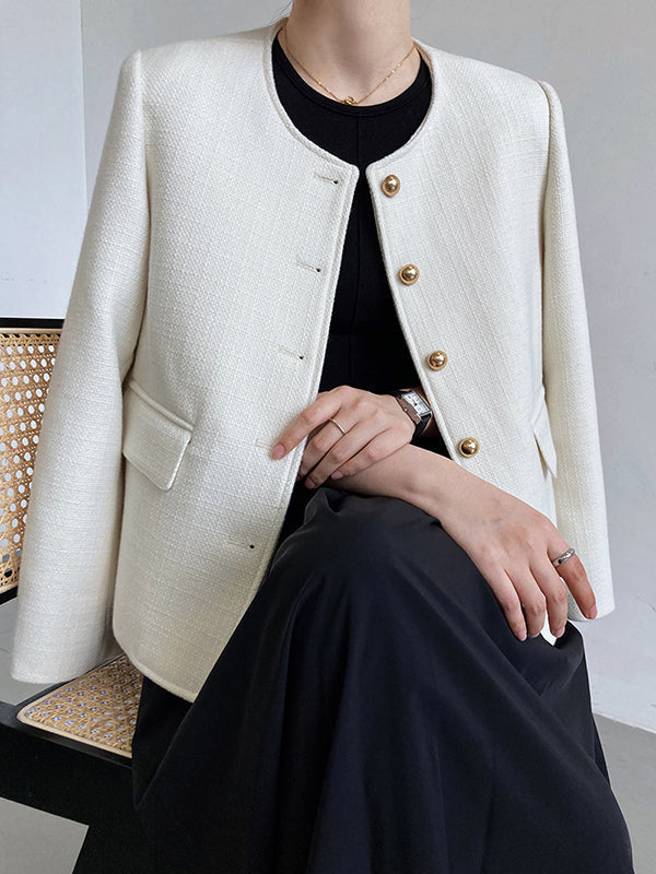 Gracefully Styled Garment for Any Occasion
