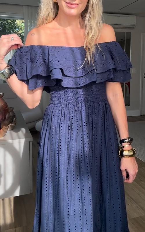 Beautifully Crafted Dress in a Classic Style