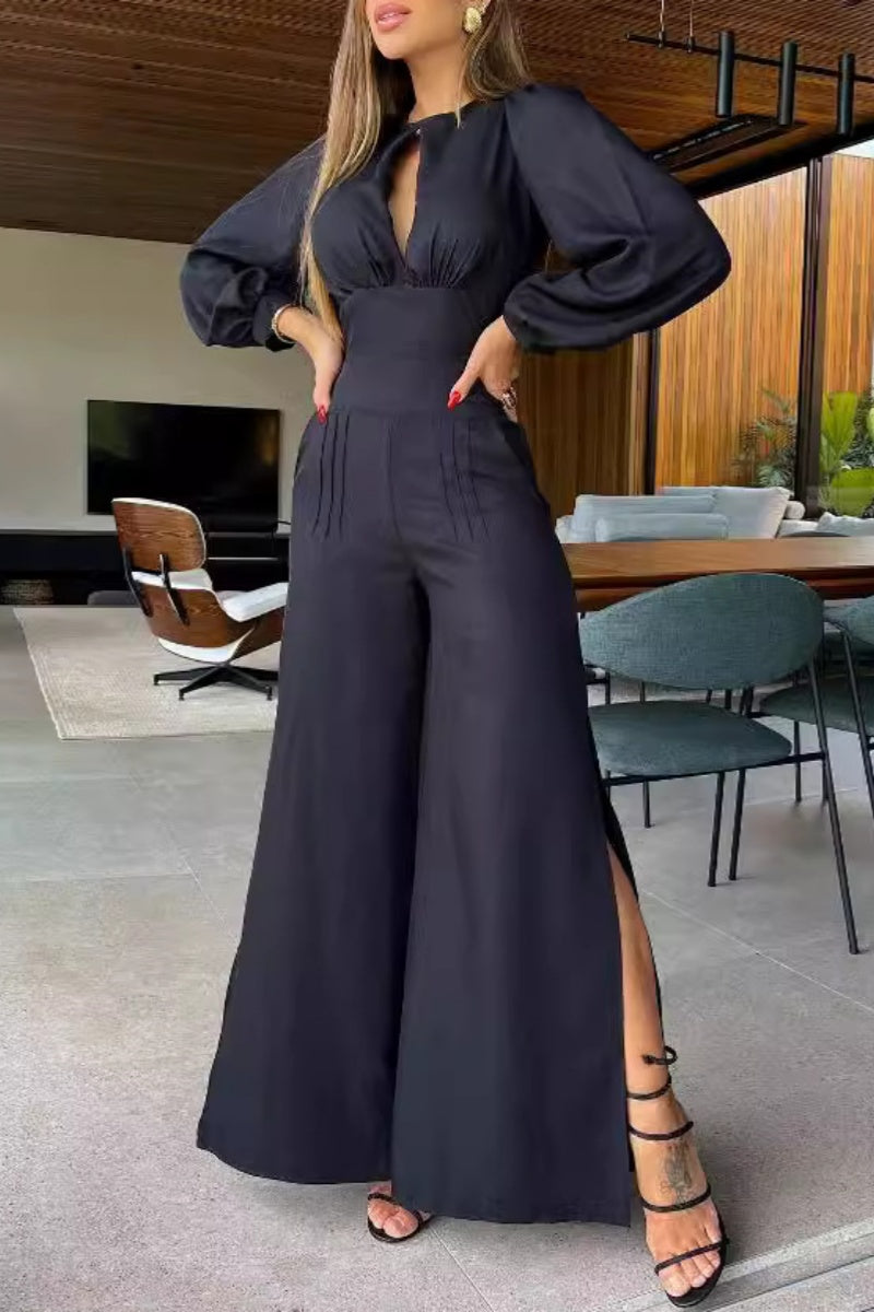 Effortlessly Elegant Garment with a Timeless Design