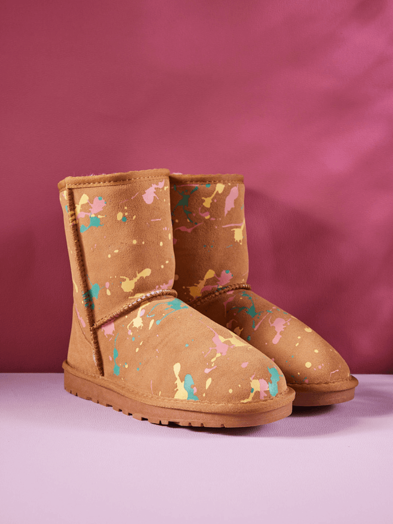Well Tailored Boots with a Graceful Silhouette
