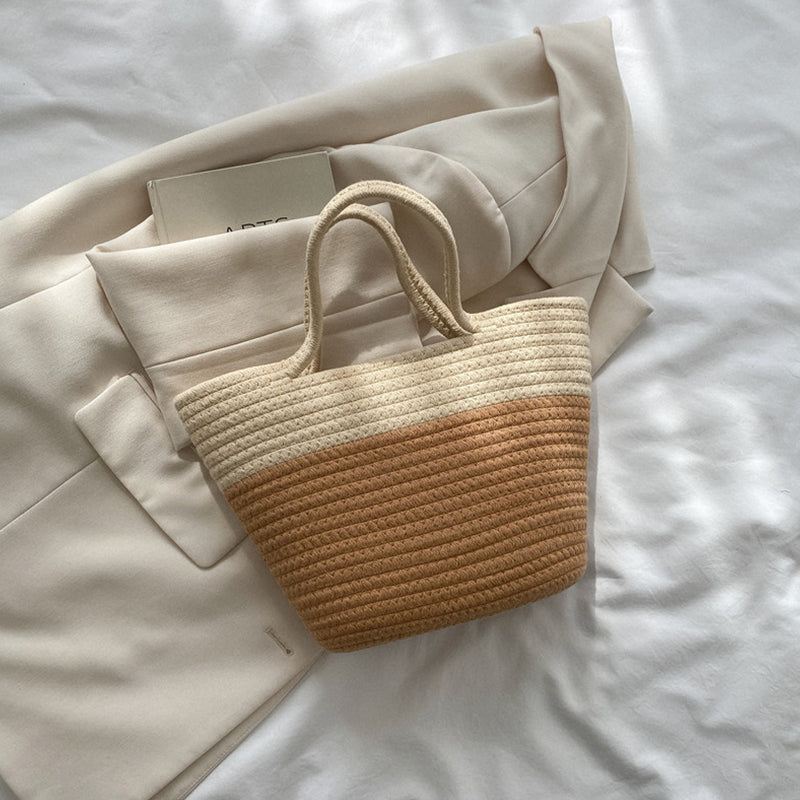 Effortlessly Elegant Bag with a Timeless Design
