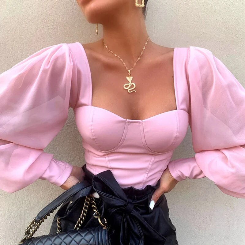 Well Tailored Blouse with a Graceful Silhouette