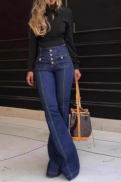 Sophisticated Garment with a Clean Classic Look