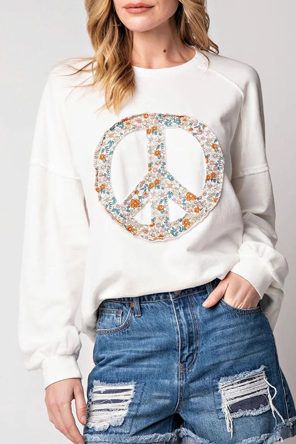 Effortlessly Elegant Pullover with a Timeless Design