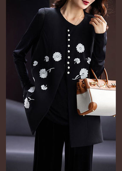Gracefully Styled Coat for Any Occasion