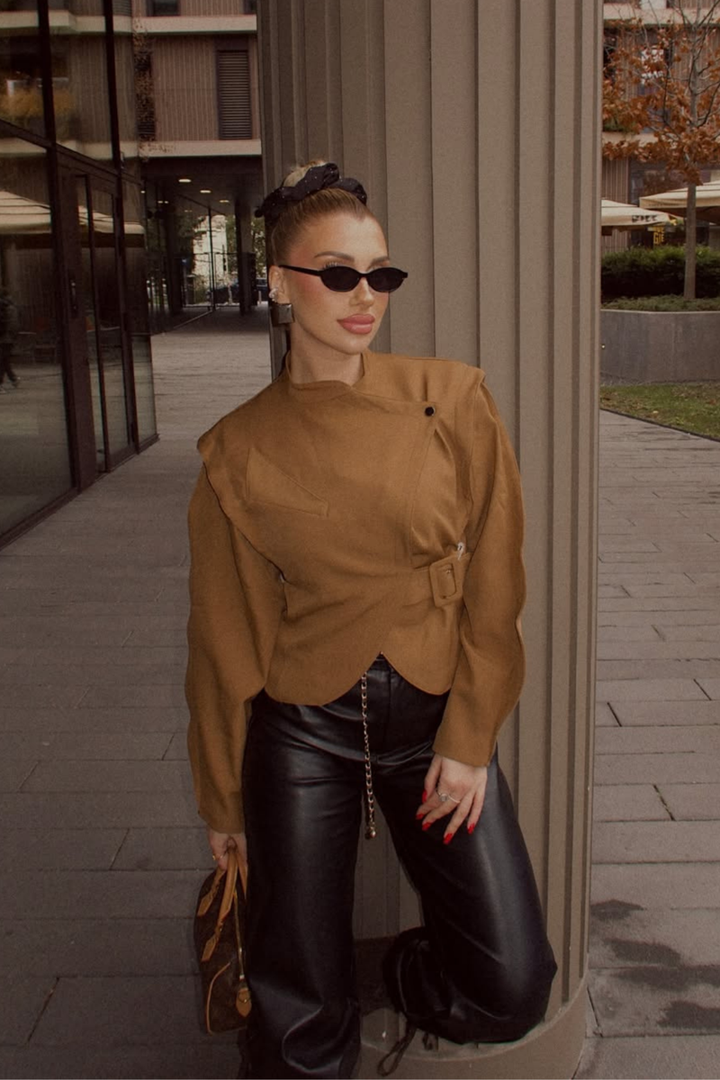 Sophisticated Jacket with a Clean Classic Look