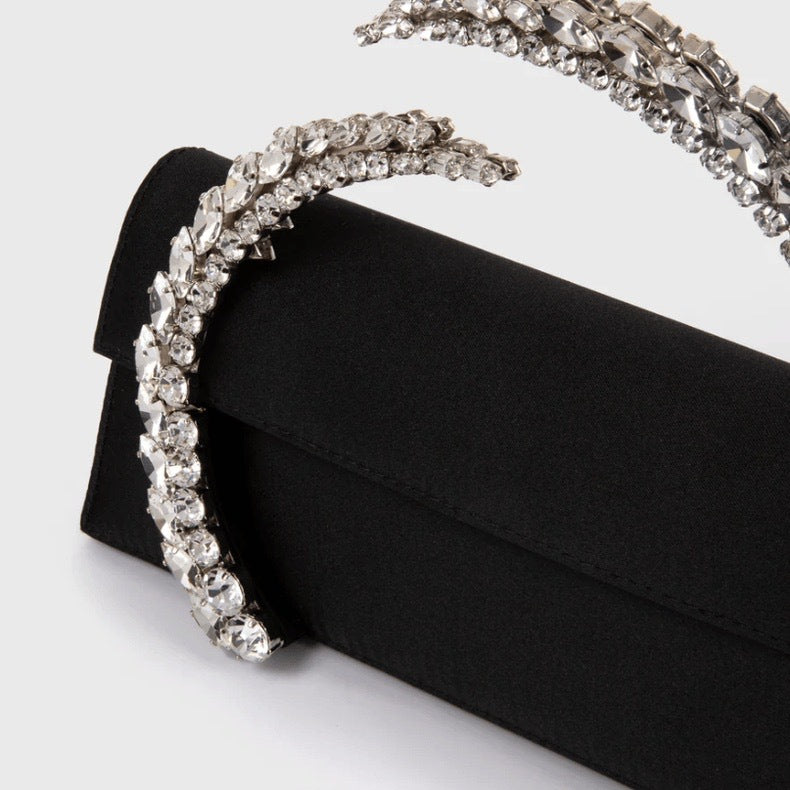Classic Vintage Bag with a Flattering Fit