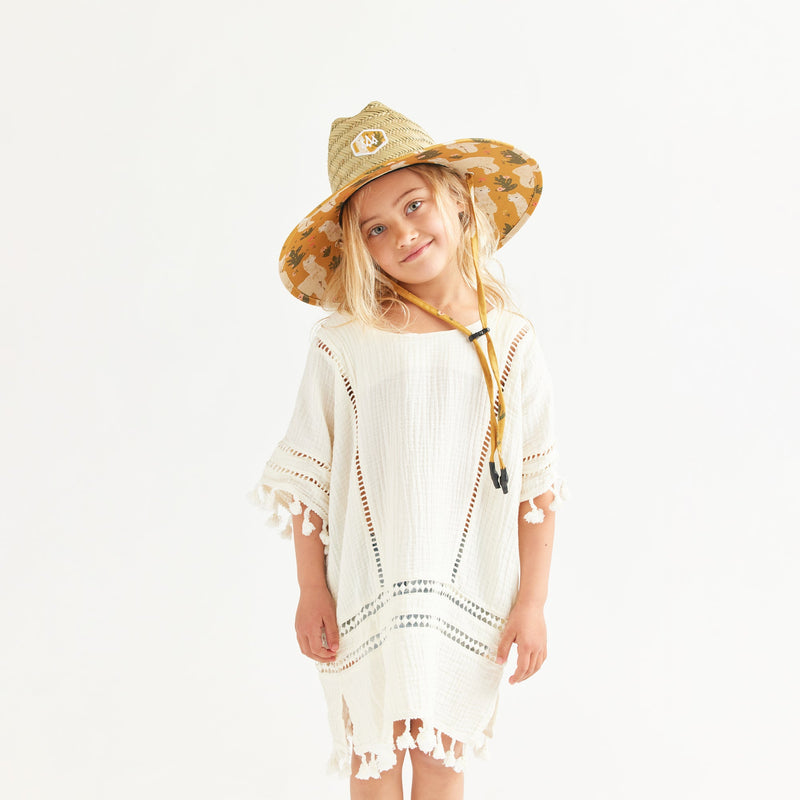 Effortlessly Elegant Garment with a Timeless Design