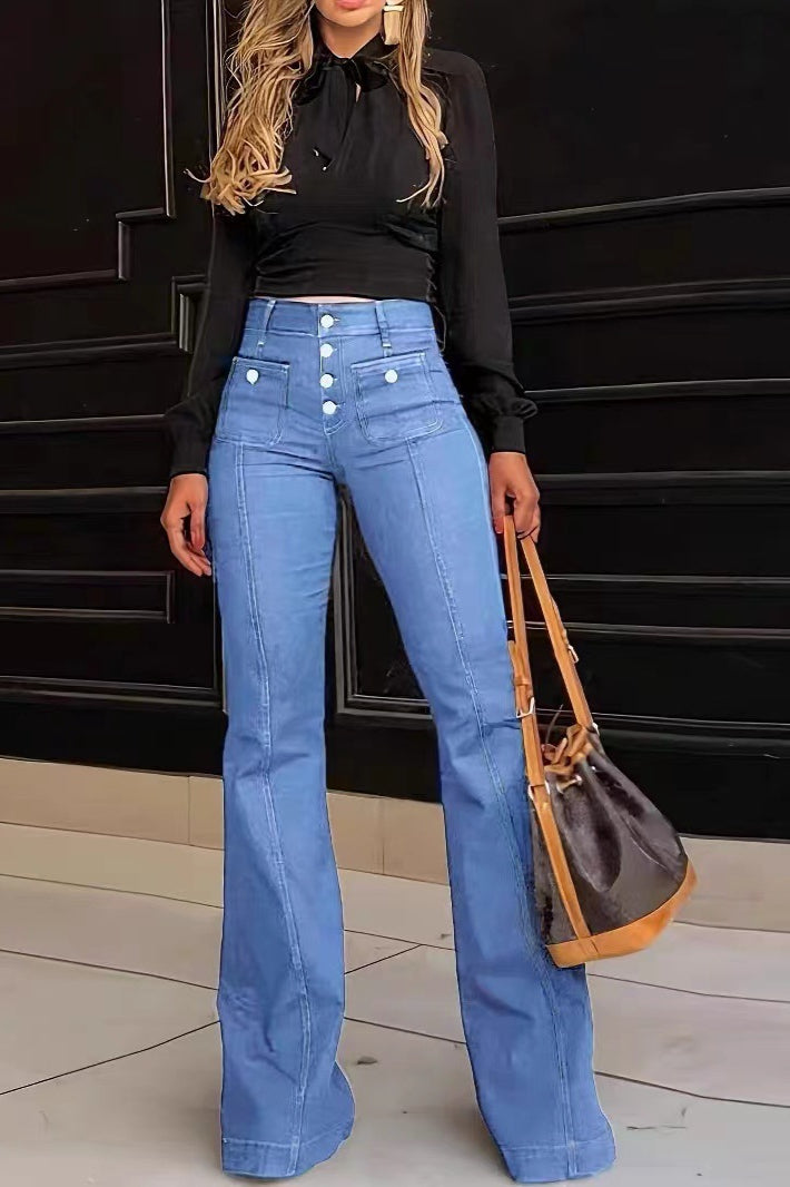Sophisticated Garment with a Clean Classic Look