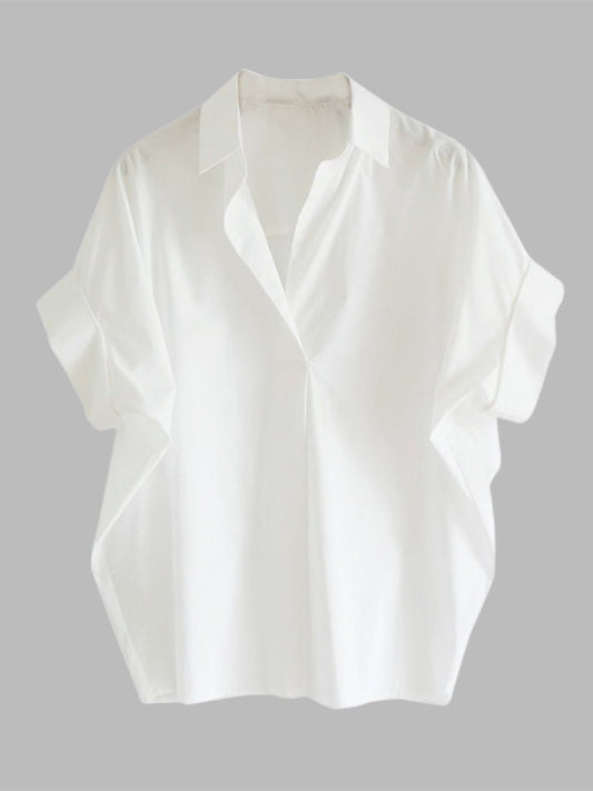 Well Tailored Blouse with a Graceful Silhouette