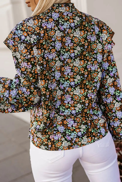 Beautifully Finished Blouse in a Timeless Design