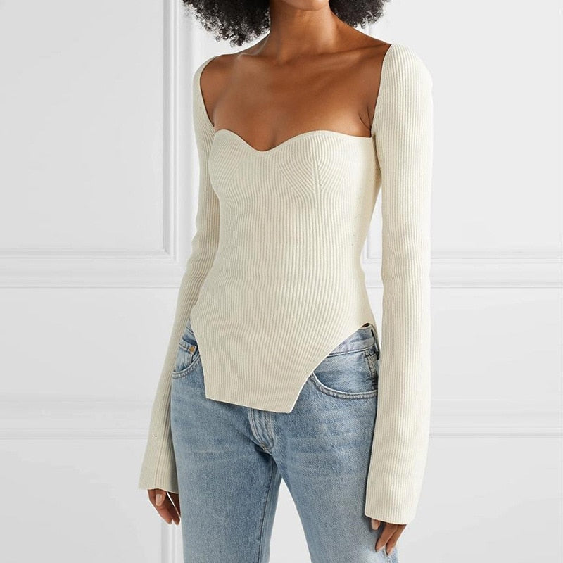 Well Tailored Top with a Graceful Silhouette
