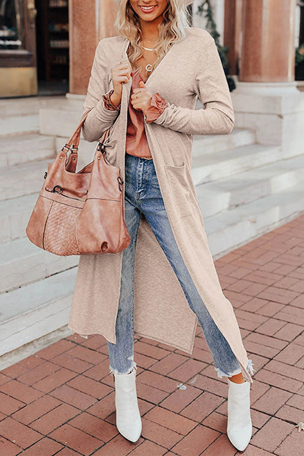 Well Tailored Cardigan with a Graceful Silhouette