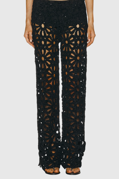 Elegantly Styled Pants for Everyday Wear