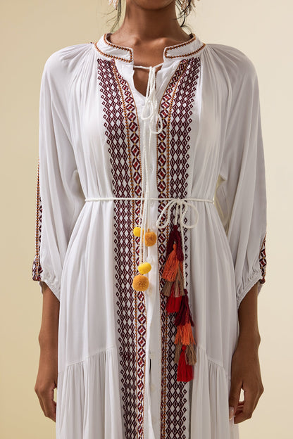 Effortlessly Elegant Dress with a Timeless Design