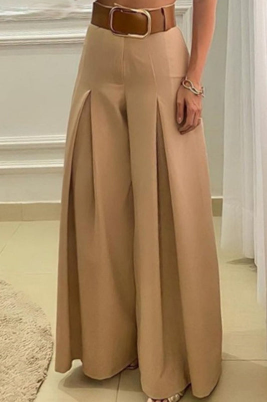 Well Tailored Trousers with a Graceful Silhouette