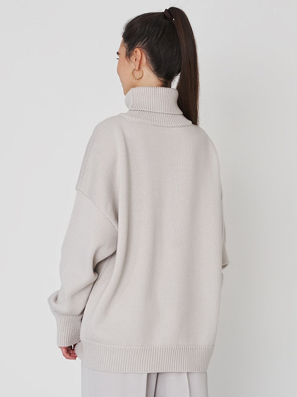 Beautifully Finished Sweater in a Timeless Design