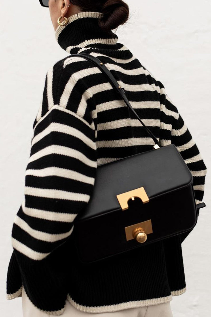 Polished Top with an Effortless Classic Look