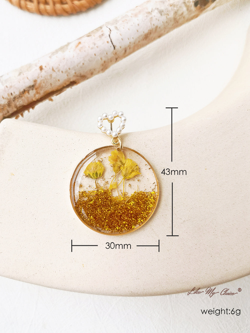 Beautifully Crafted Garment in a Classic Style