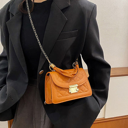Beautifully Finished Bag in a Timeless Design