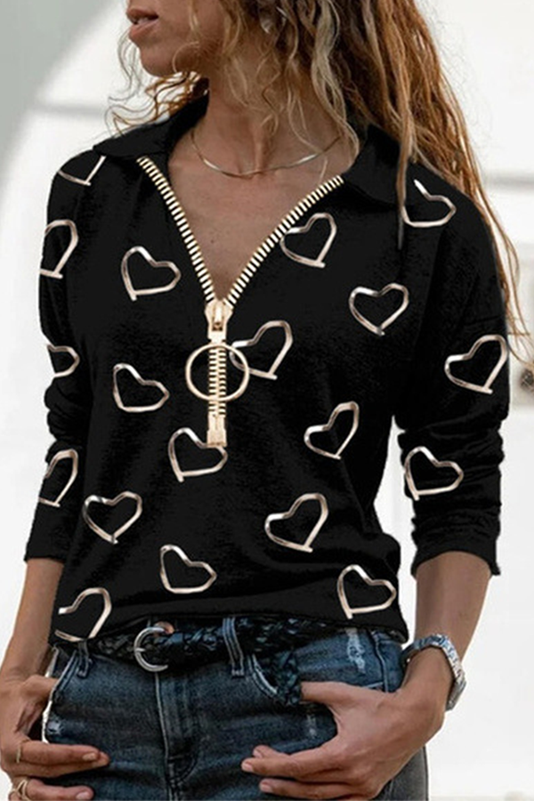 Well Tailored Top with a Graceful Silhouette