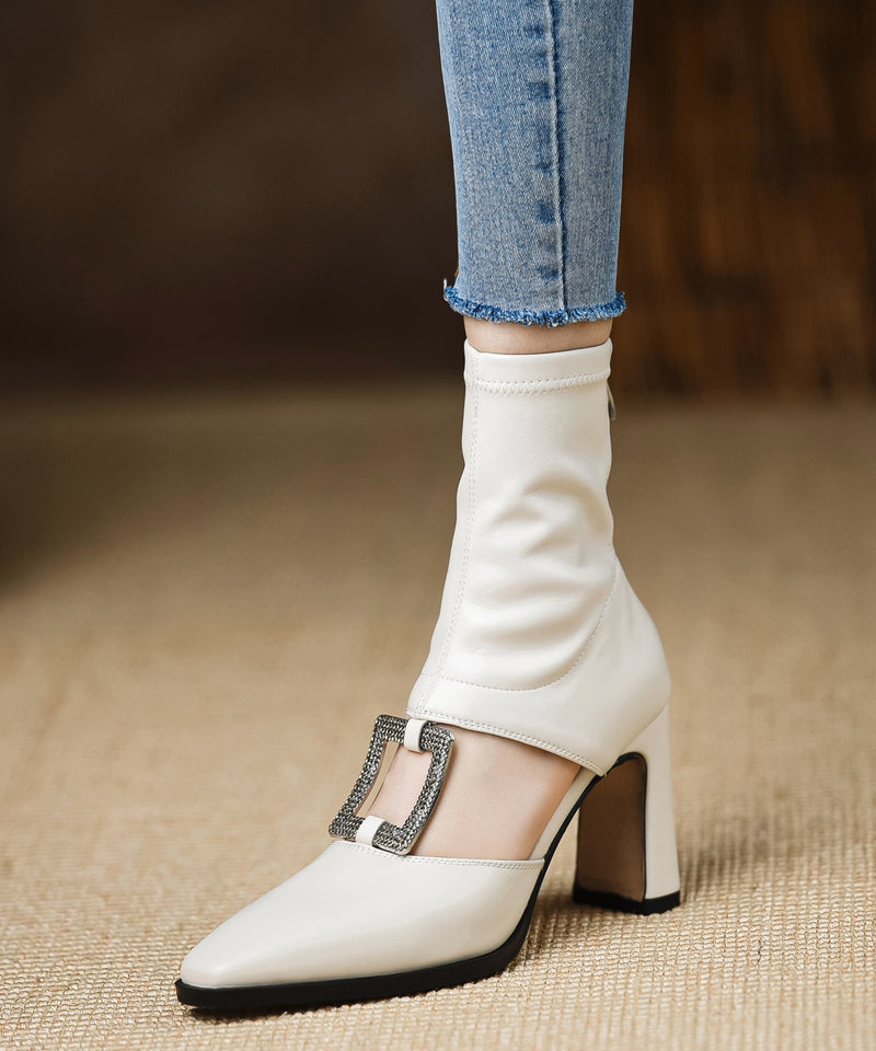 Well Tailored Boots with a Graceful Silhouette