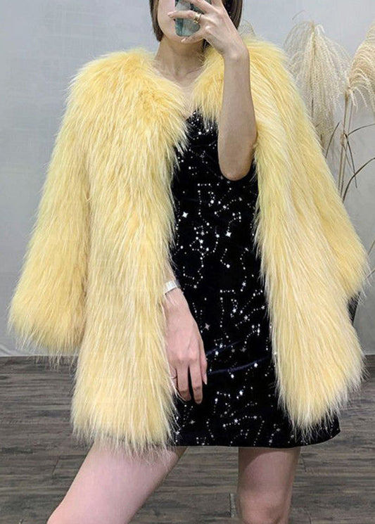 Gracefully Styled Coat for Any Occasion