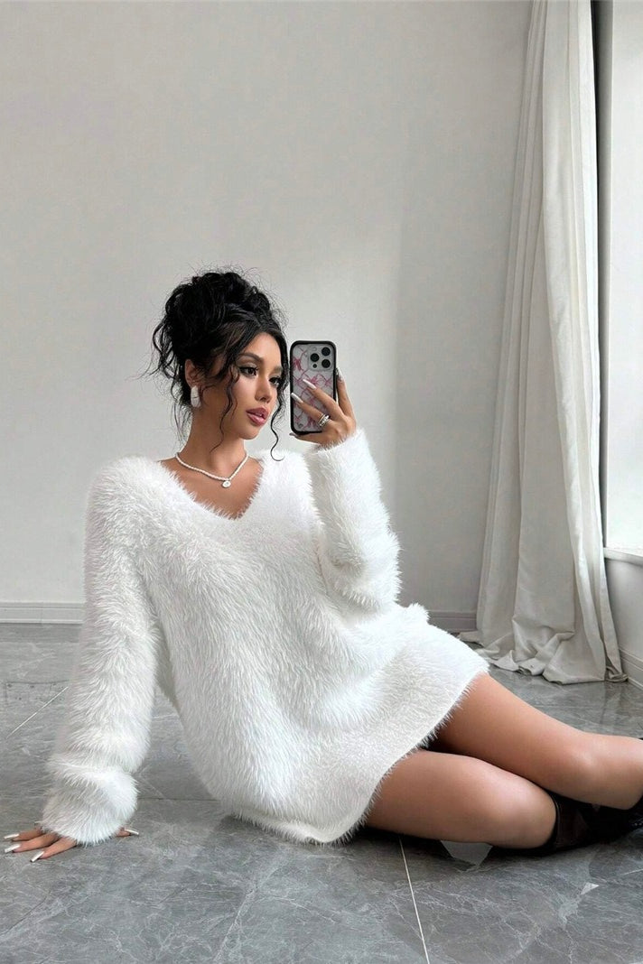 Effortlessly Elegant Sweater with a Timeless Design