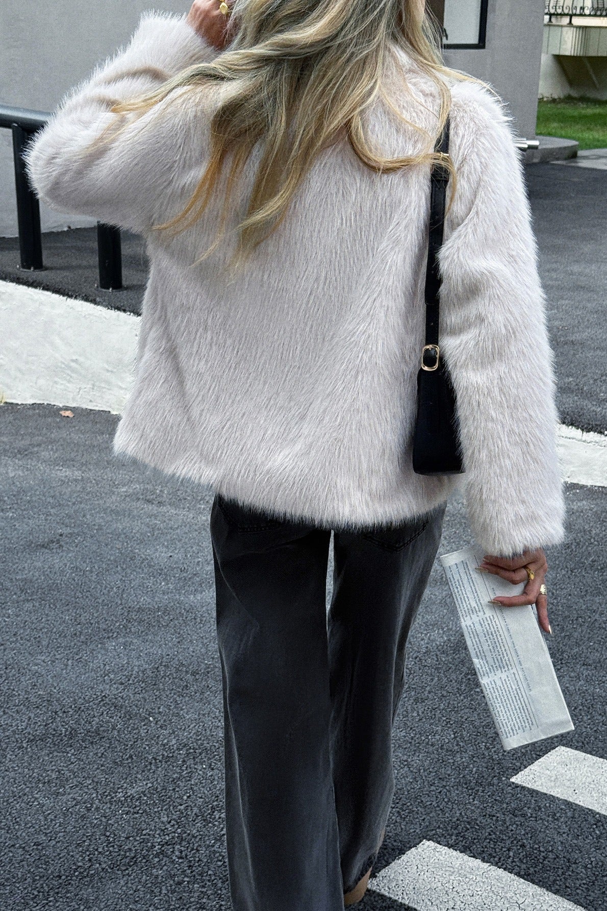 Gracefully Styled Coat for Any Occasion
