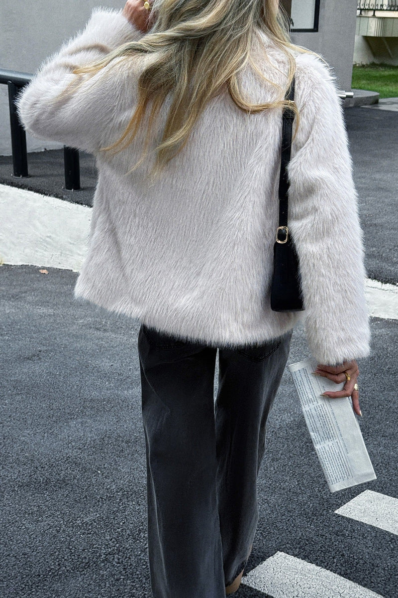 Gracefully Styled Coat for Any Occasion
